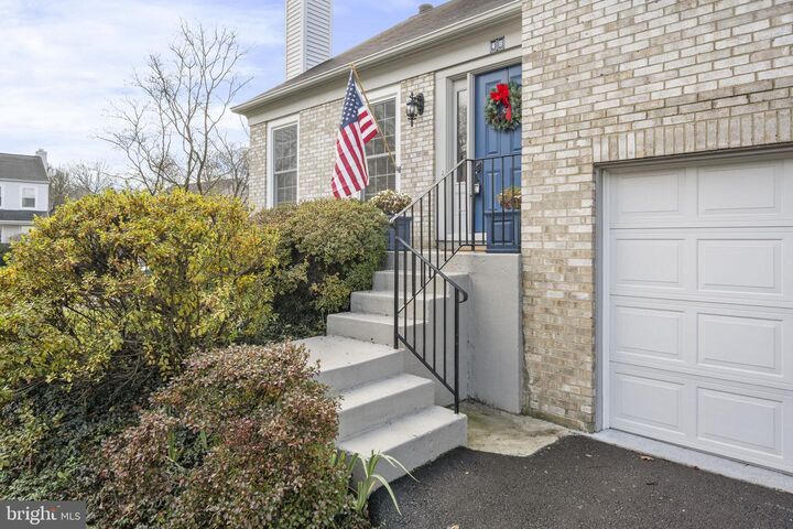 Property Photo: 48 McPherson Circle VA 20165