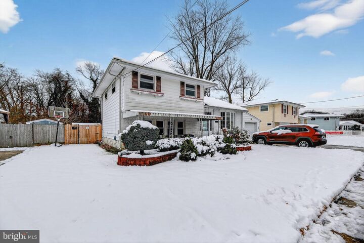 Property Photo:  308 Smith Lane  NJ 08078 