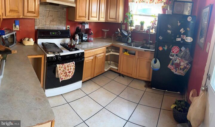 Property Photo: 1347 Mulberry Street PA 19604