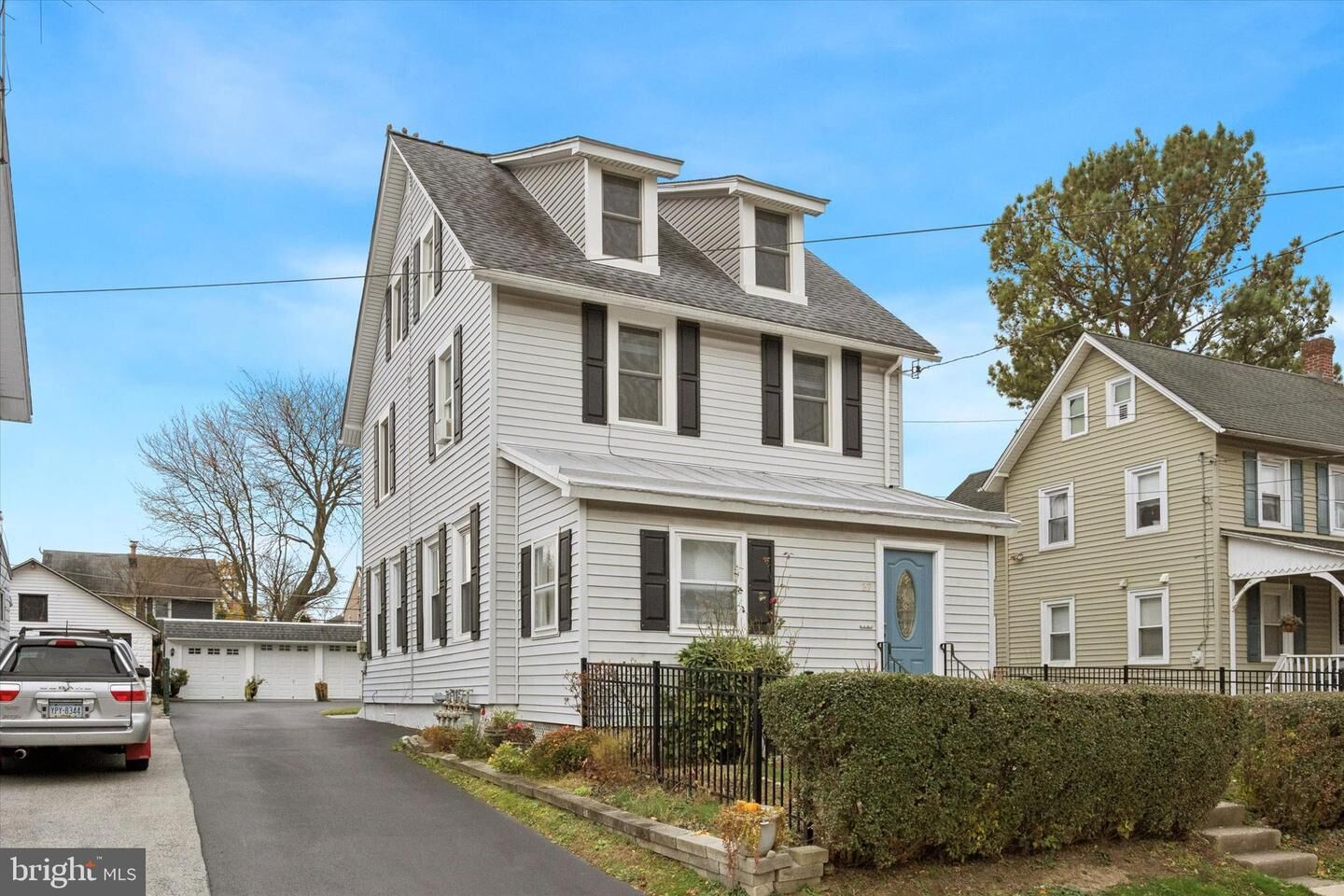 Property Photo:  27 S Merion Avenue  PA 19010 