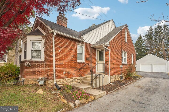 203 S Oak Avenue  Primos PA 19018 photo