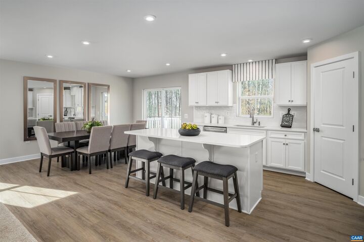 Property Photo: 141 White Sands Blvd VA 22923