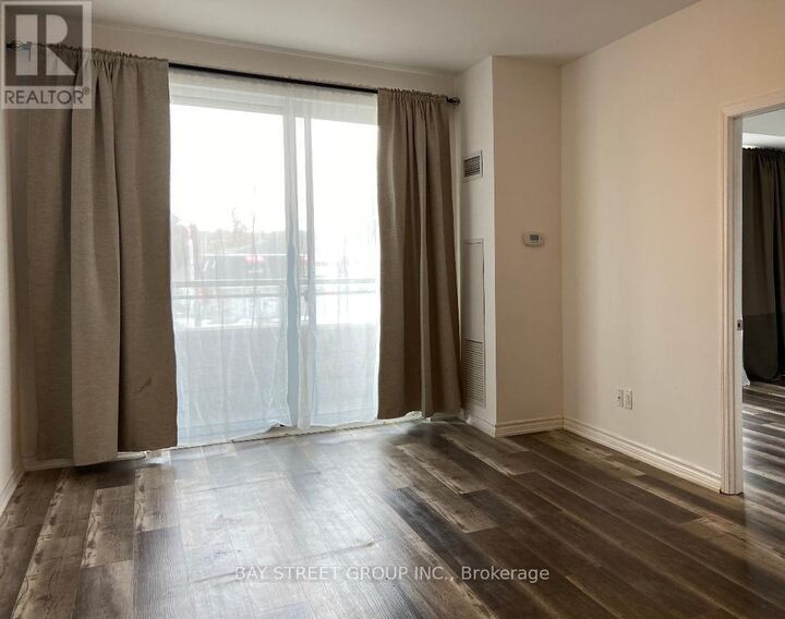 Property Photo:  11611 Yonge Street 218  ON L4E 3N8 