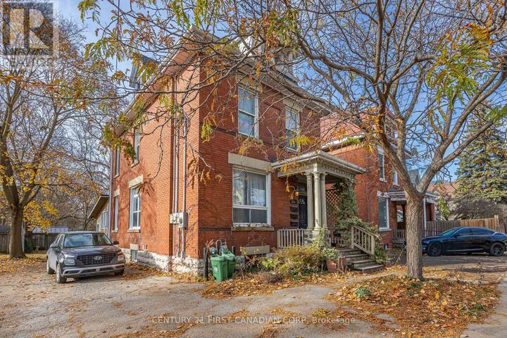 Property Photo:  551 Adelaide Street North  ON N6B 3J6 