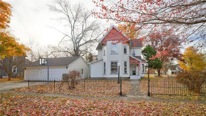 Property Photo: 600 S Don Ryan Street IL 61929