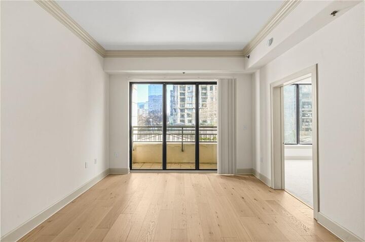 Property Photo:  3445 Stratford Road NE 305  GA 30326 