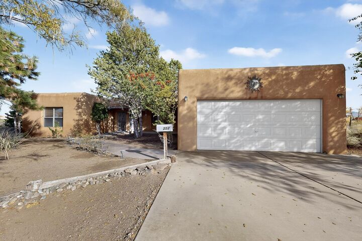 Property Photo: 252 Camino De La Tierra NM 87048
