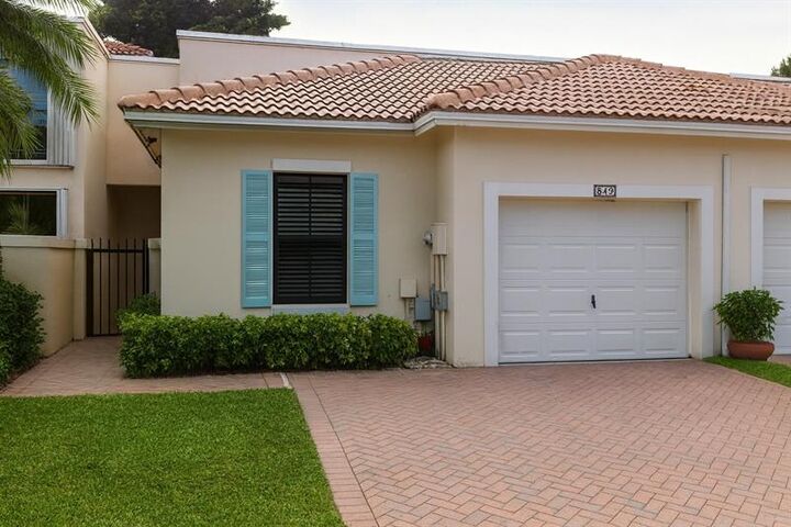 849 SW 158 Te  Pembroke Pines FL 33027 photo