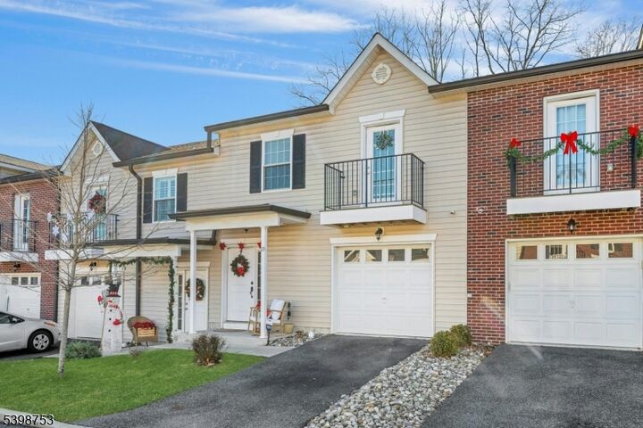Property Photo:  19 Gregg Ct  NJ 07860 