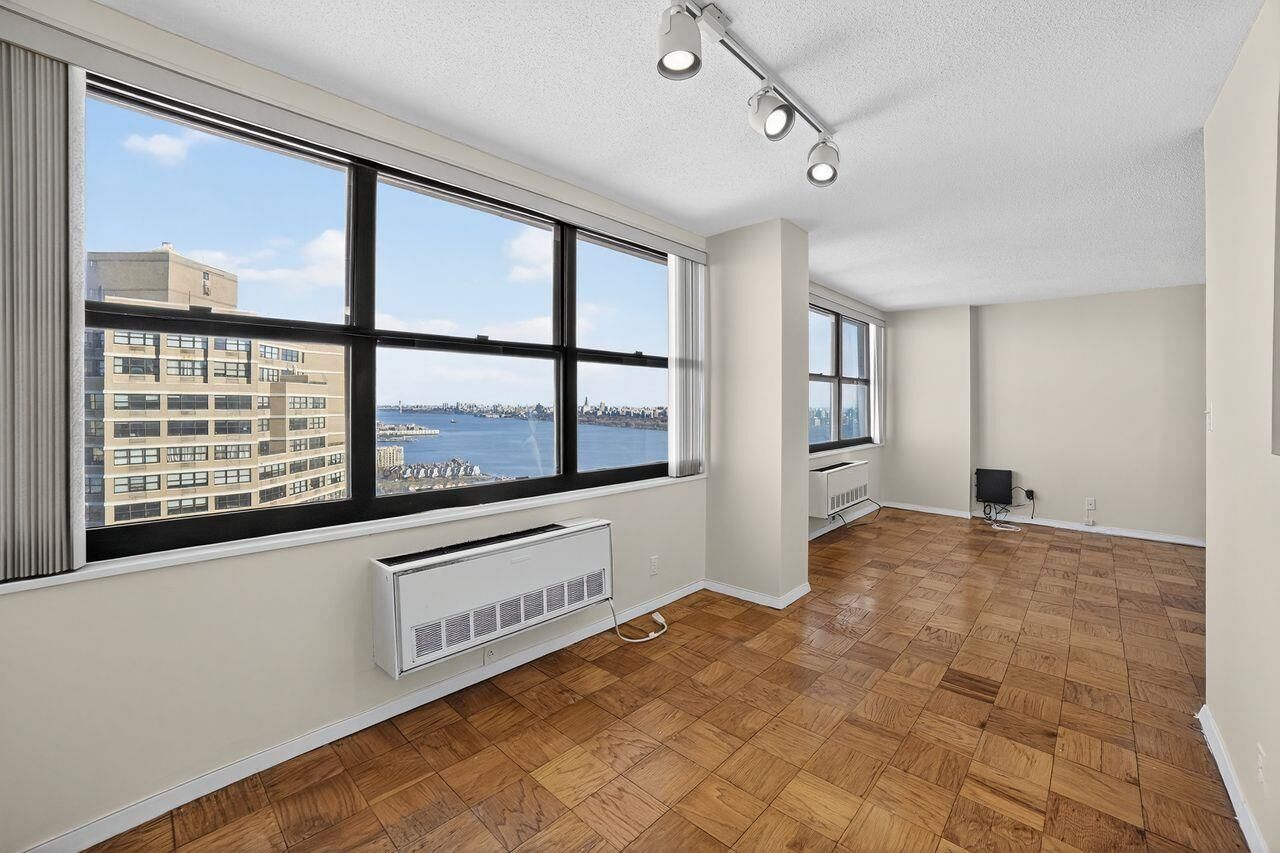 Property Photo: 7002 Blvd East 42B NJ 07093