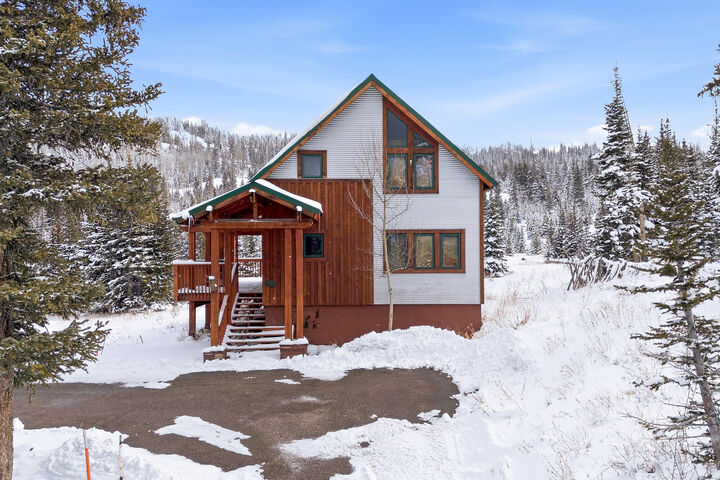 Property Photo:  1051 S Bristlecone  UT 84719 