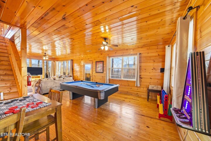 Property Photo: 2022 Oakmont Dr Drive TN 37876