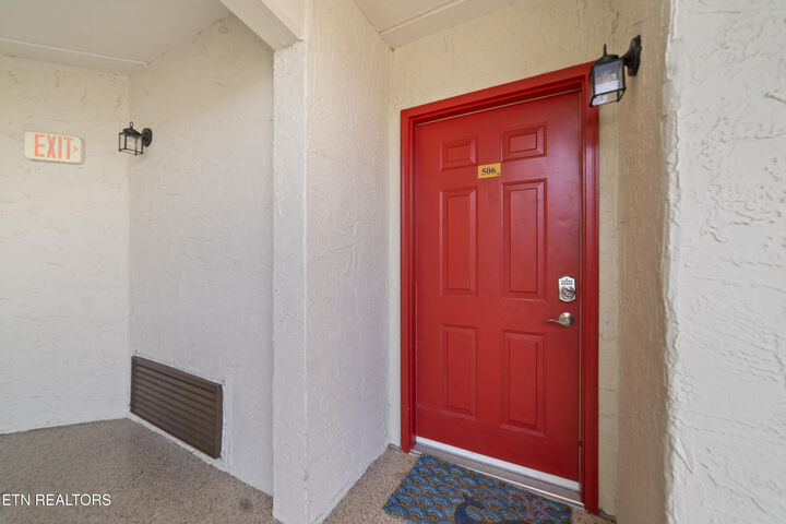 Property Photo: 102 Baskins Creek Bypass 506 TN 37738