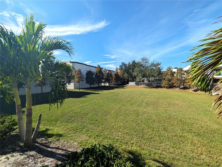 Property Photo:  3633 W Everette Avenue  FL 33611 