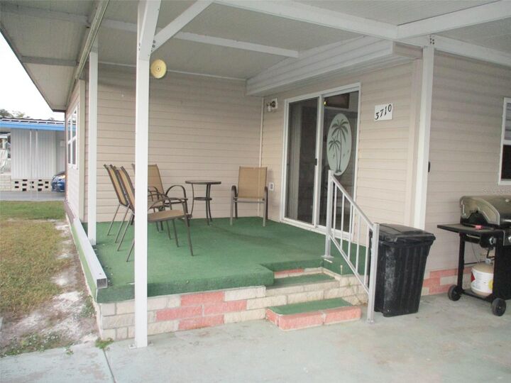 Property Photo: 3710 Castle Drive FL 33540