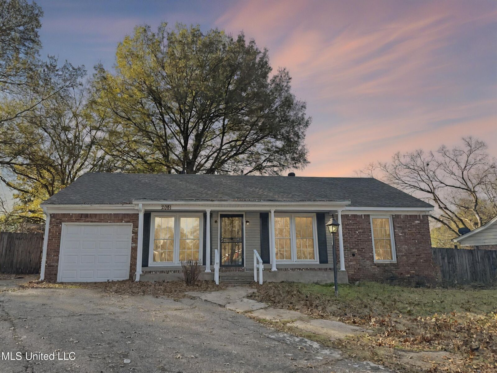 Property Photo:  2081 Carrolton Drive  MS 38671 