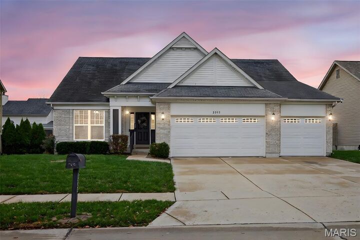 Property Photo: 3243 Chester Boulevard MO 63301