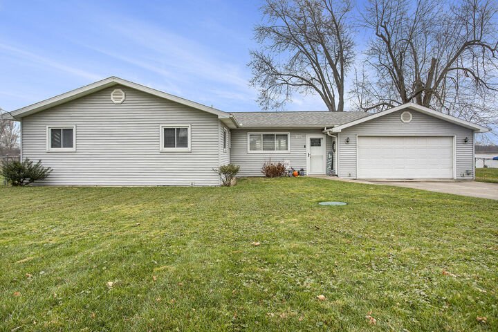 Property Photo: 1102 Oliverda Road MI 49089