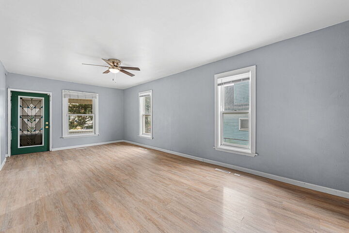 Property Photo:  171 S Blaine Avenue  IL 60915 