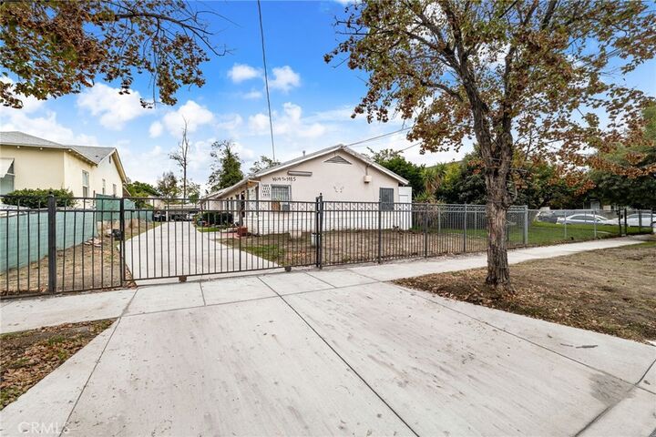 Property Photo:  1415 N Sierra  CA 92405 