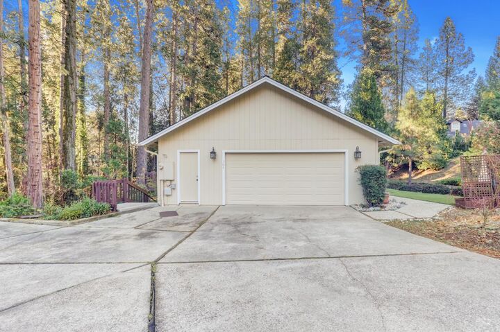 Property Photo:  364 Gracie Road  CA 95959 