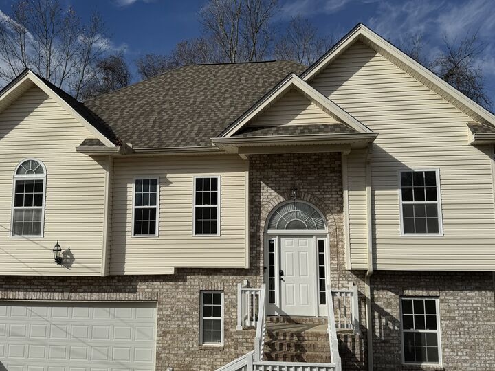 Property Photo: 3220 W Yorkshire Ct TN 37138