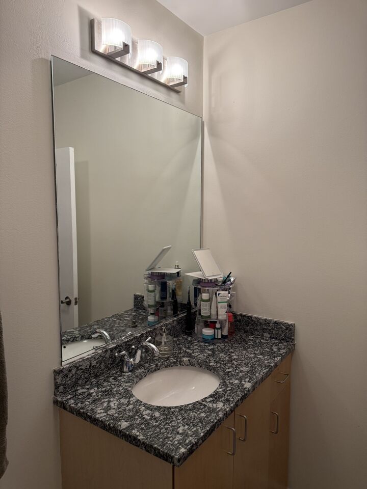 Property Photo:  415 Church St 1007  TN 37219 