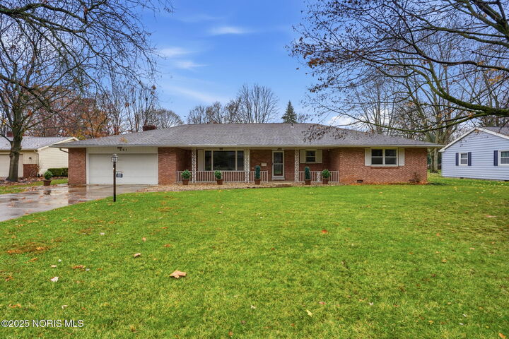 601 Yorkshire Drive  Findlay OH 45840 photo