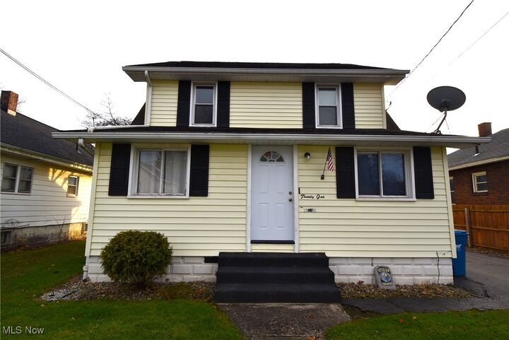 Property Photo:  21 Katherine Street  OH 44471 