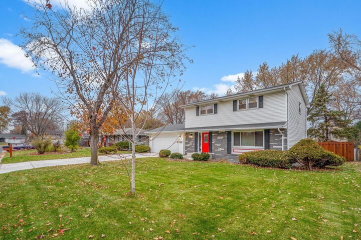 Property Photo:  9012 47 1/2 Avenue N  MN 55428 