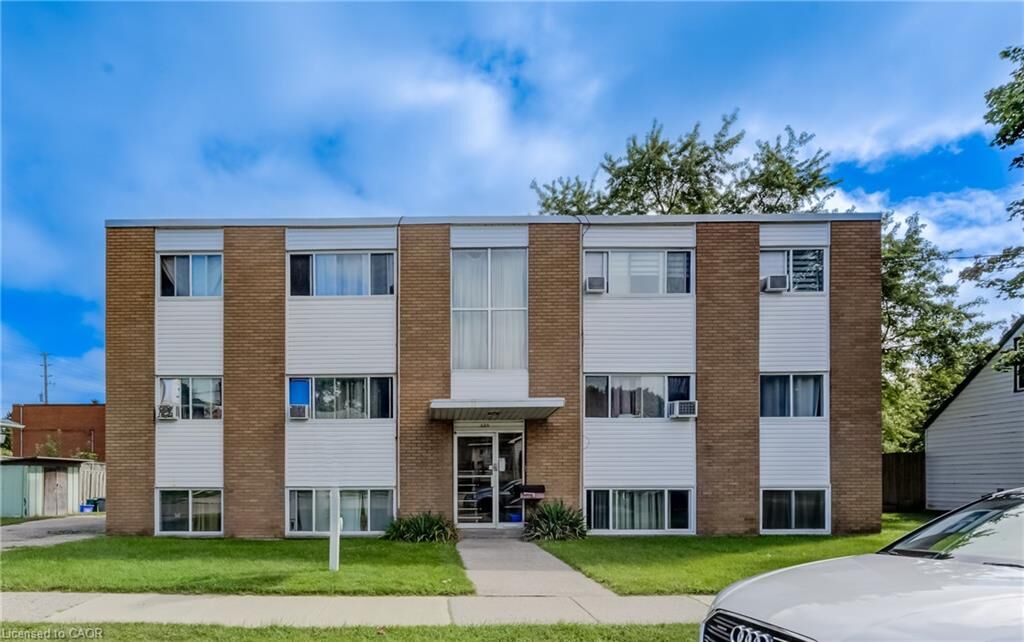 Property Photo:  125 Schlueter Street  ON N3H 4B4 