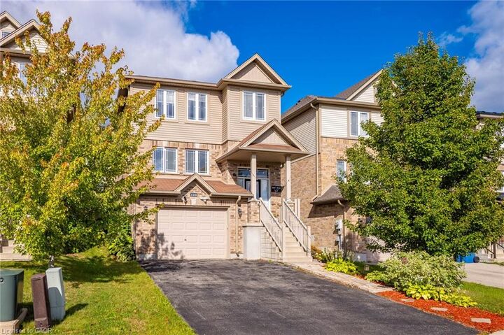 Property Photo:  110 Oakes Crescent  ON N1E 0J5 