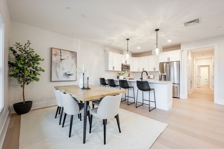 Property Photo:  62 Foundry St 202  MA 01880 