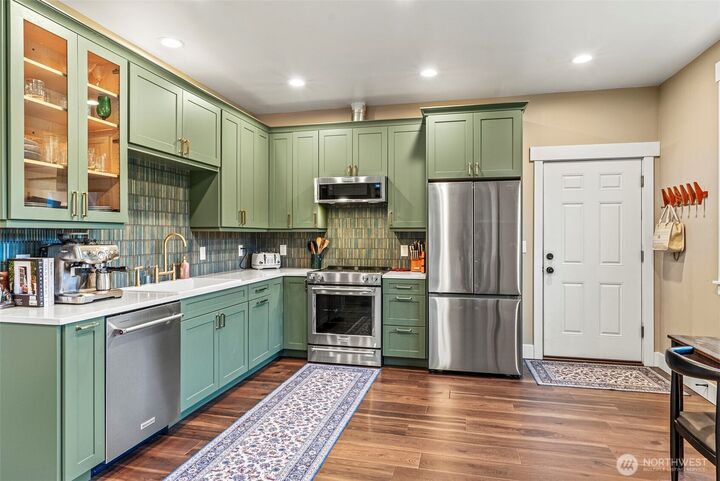 Property Photo: 900 George Taylor Road WA 98645