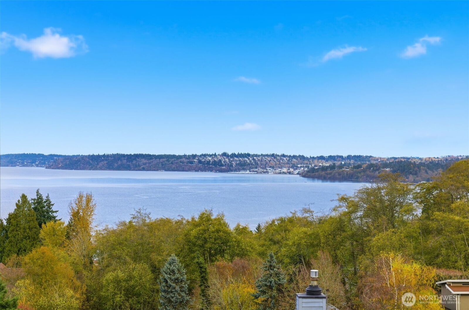 Property Photo:  204 SW 298th Place  WA 98023 