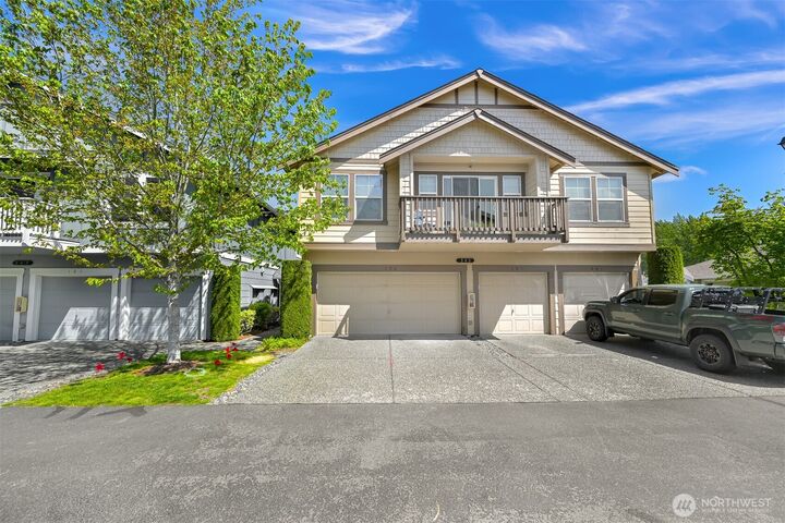 Property Photo:  343  Tremont Ave 102  WA 98226 