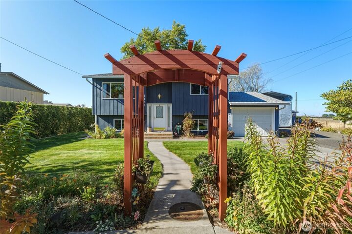 Property Photo:  1127  Lamb Street  OR 97862 