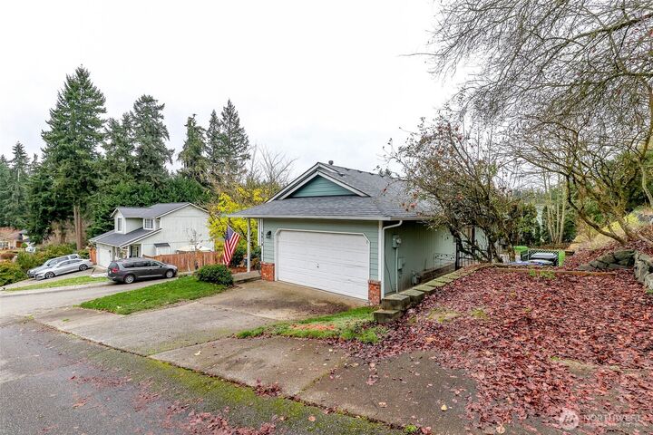 Property Photo:  6814  144th Street Ct E  WA 98375 