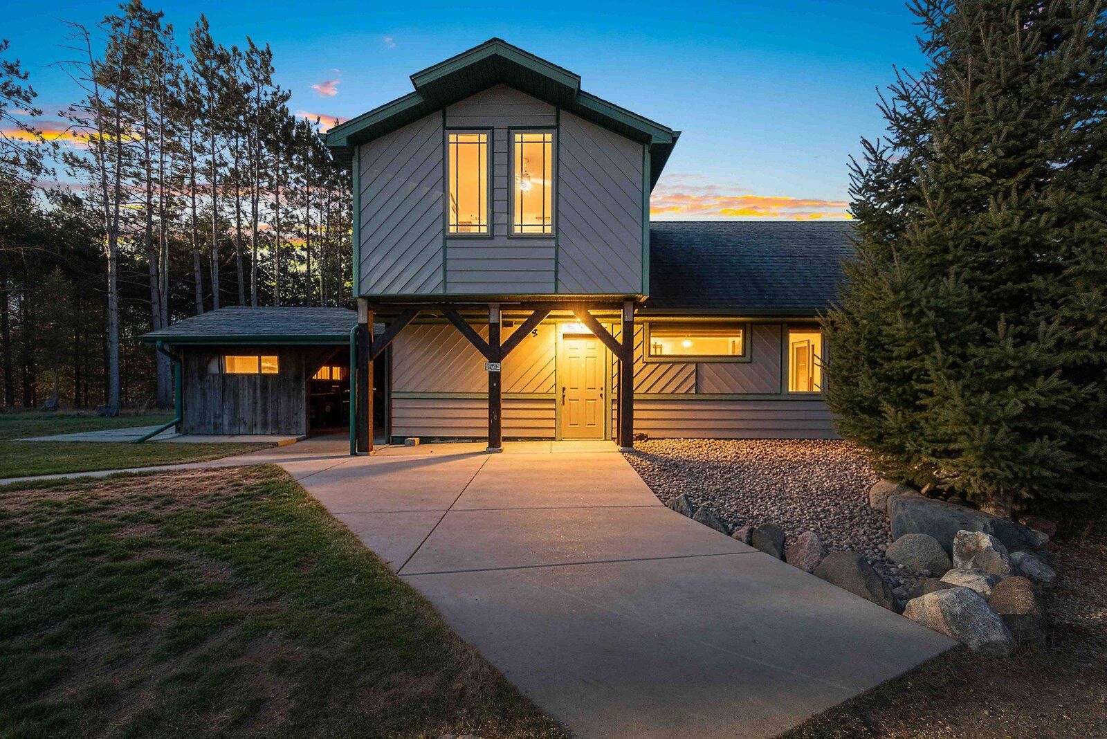 Property Photo:  7861 County Rd E  WI 54154 