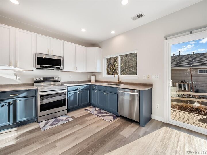 Property Photo: 188 S Granby Court CO 80012