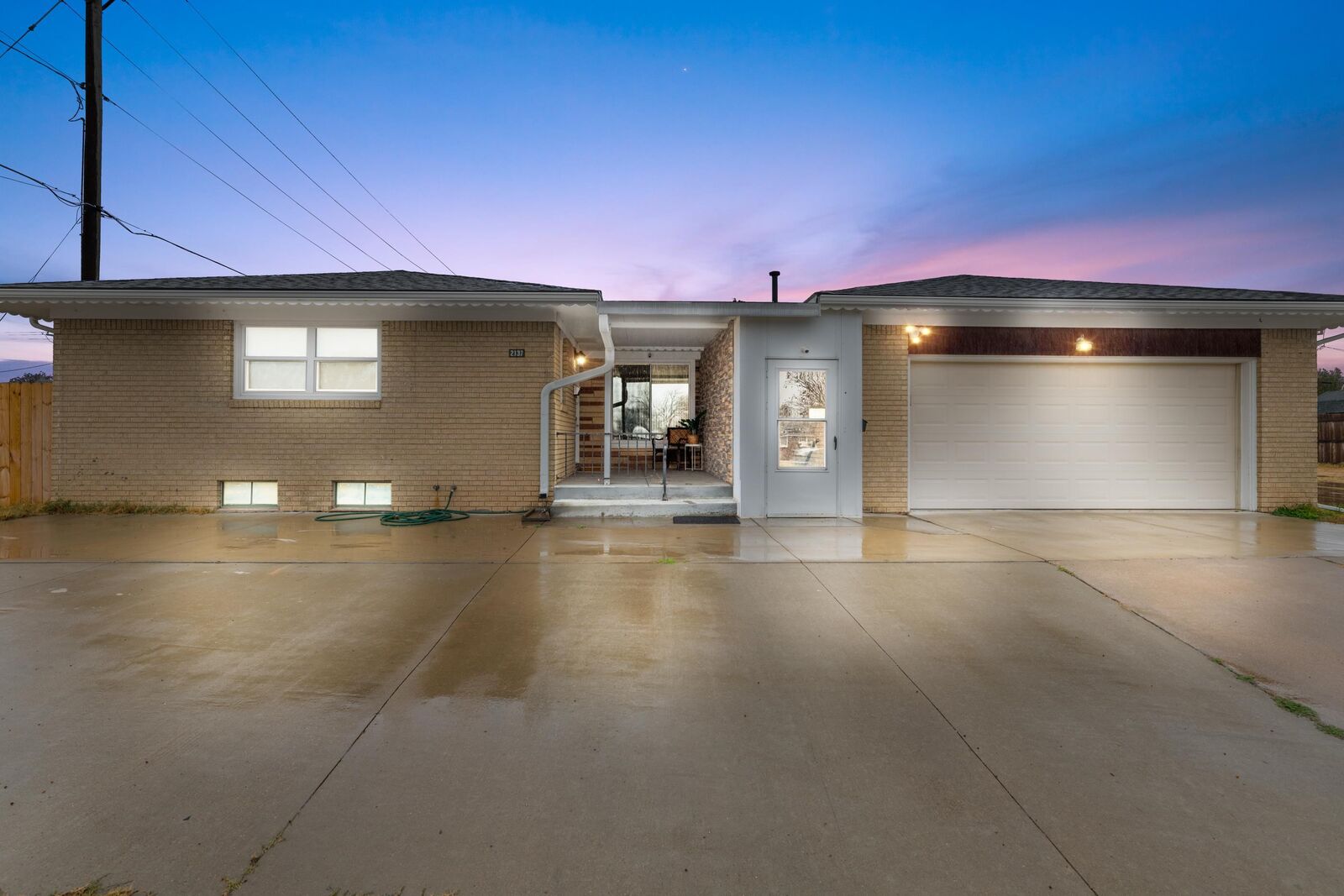 Property Photo:  2137 S Seneca St  KS 67213 