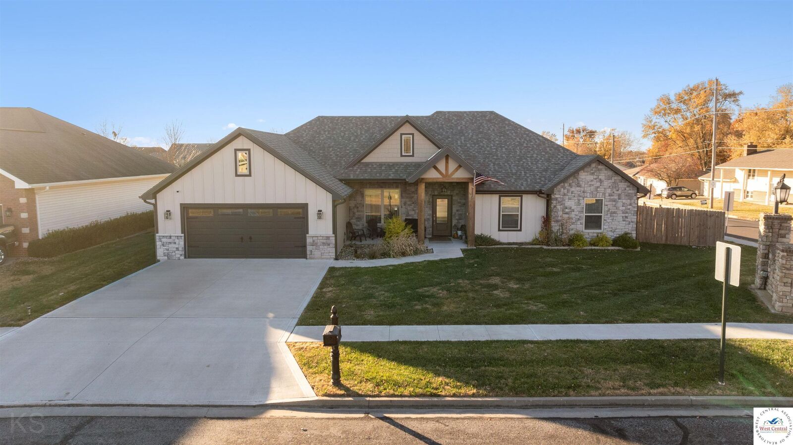 Property Photo:  3200 Buckingham  MO 65301 