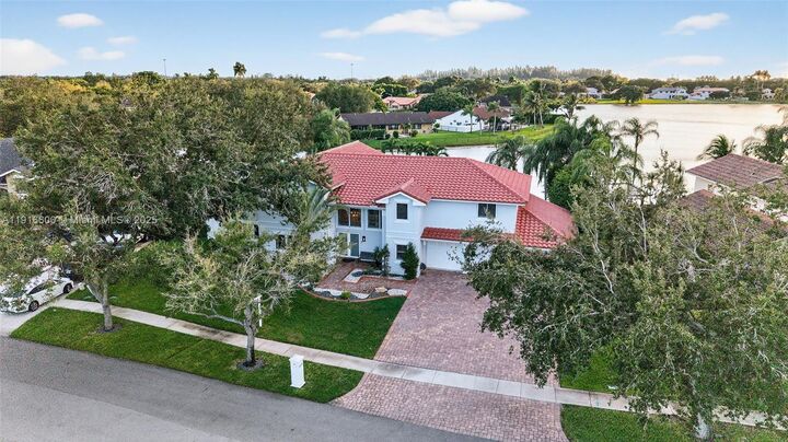 Property Photo:  20230 NW 7th St  FL 33029 