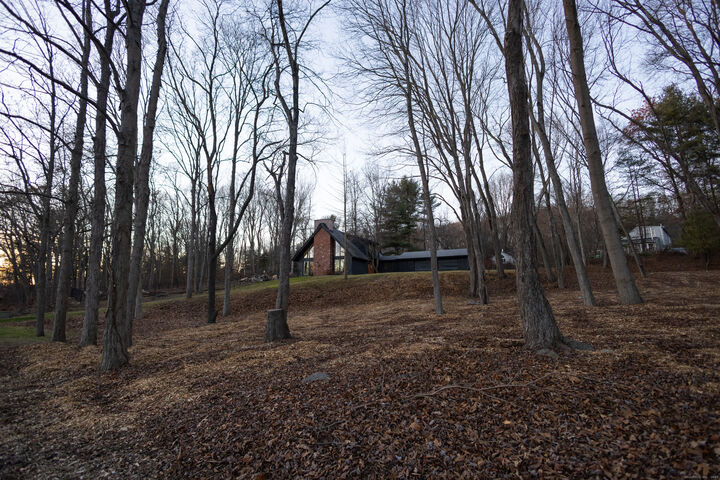 Property Photo:  4 Moss Lane  CT 06716 