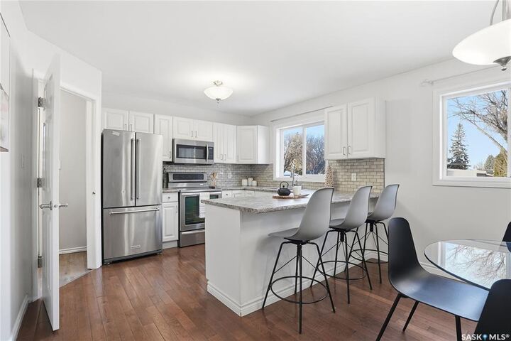 Property Photo: 1804 Wilson Crescent SK S7J 2N9