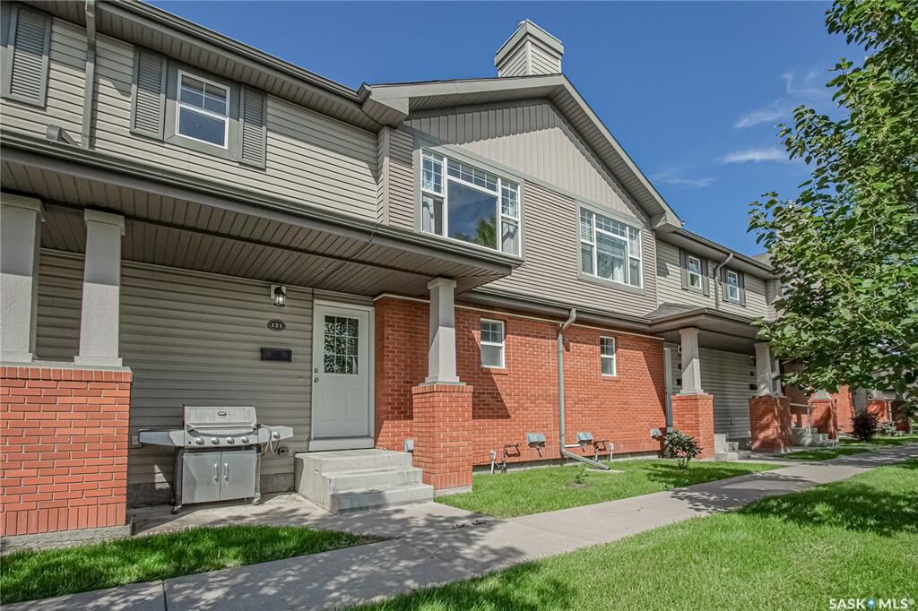 Property Photo:  410 Stensrud Road 121  SK S7W 0B7 