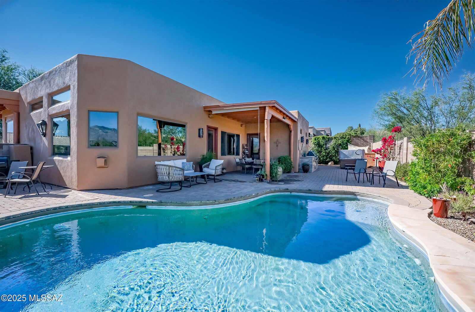 Property Photo:  1815 E Starmist Place  AZ 85737 