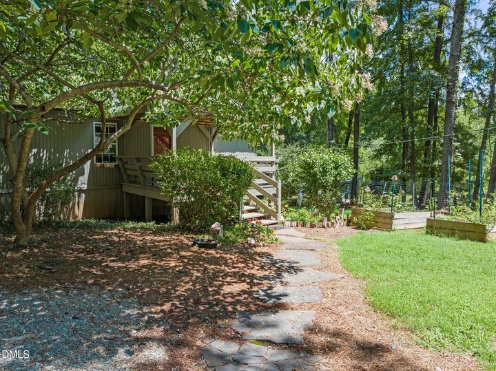 Property Photo: 2073 N Pea Ridge Road NC 27312