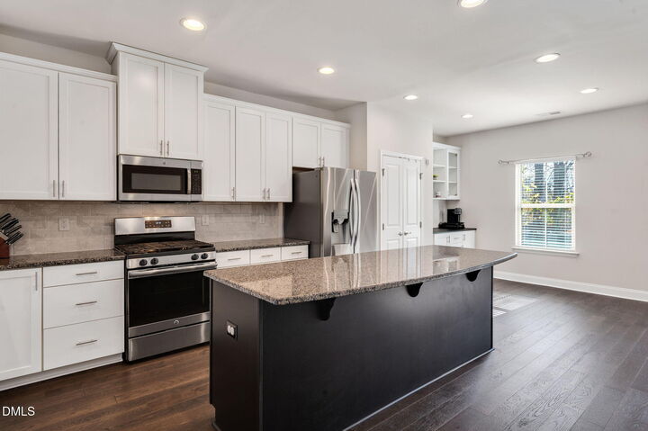 Property Photo:  2007 Ackerman Hill Drive  NC 27502 