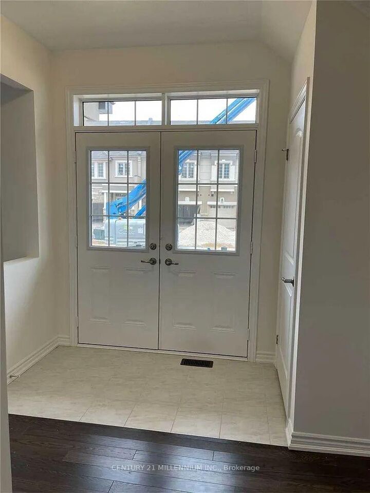 Property Photo:  107 Flagg Avenue  ON N3L 0K2 